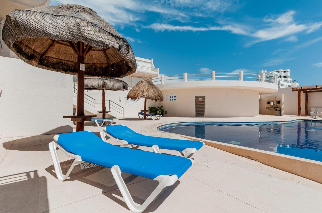 Hotelzone L20 Beach Access Cancún Exteriör bild